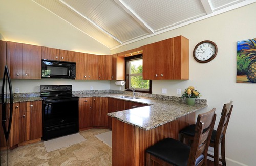 Kihei House | Spacious Maui Beach House, Private Pool, AC, Sleeps 6