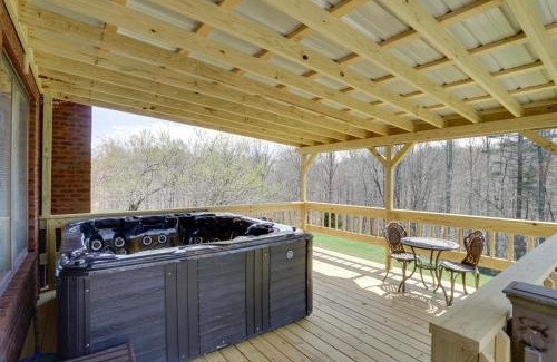 McArthur House | Spacious McArthur Home Private Hot Tub and Pond!