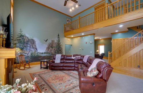 McArthur House | Spacious McArthur Home Private Hot Tub and Pond!