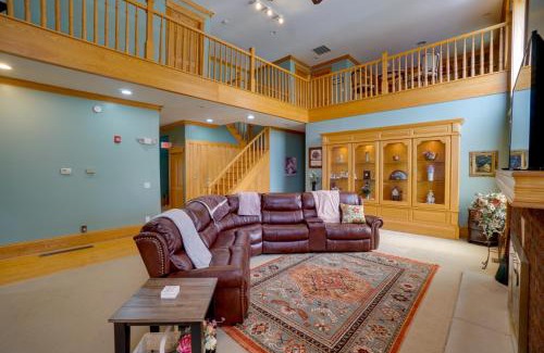 McArthur House | Spacious McArthur Home Private Hot Tub and Pond!
