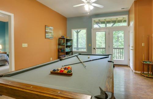Massanutten House | Spacious McGaheysville Home Hot Tub and Pool Table!