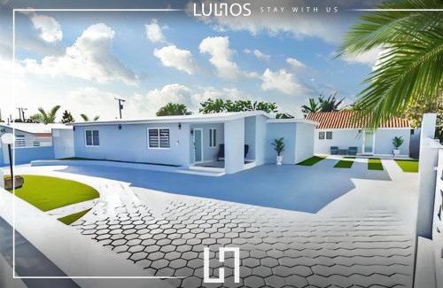 Ludlam House | Spacious Miami Home Heated Pool BBQ L35