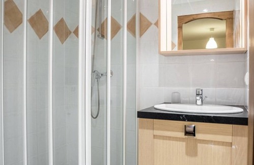 Arc-1800 Apartment | Spacious modern apt with pool, 12 pax, Arc 1800