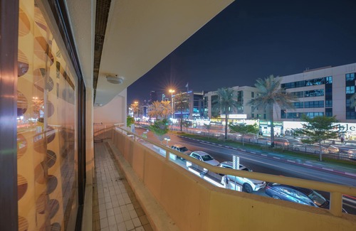 Dubai Condo | Spacious, Modern 3BR located in the Heart of Dubai, Near DWTC