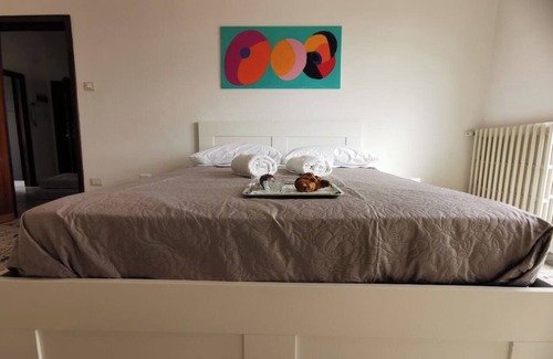 Pescara Apartment | Spacious modern apartment, balcony with mountain view, free parking