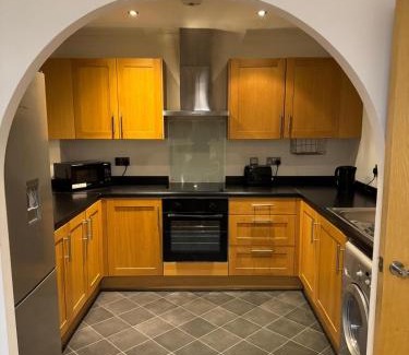 Luton Apartment | Spacious modern flat in Luton town centre