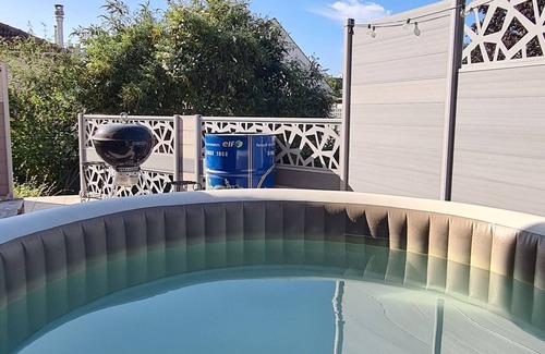 Gagny Villa | Spacious modern home convenient location close to Paris and Disneyland