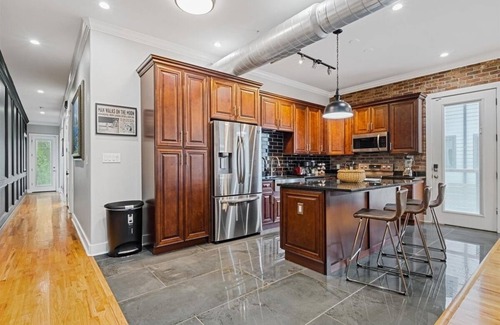 San Marcos House | Spacious modern home , close to rivers , Austin, San Antonio & Wineries