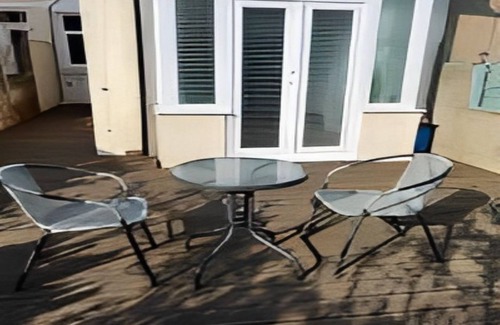 Portsmouth House | Spacious Modern House - Free on street parking