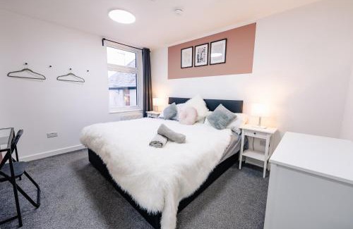 Gabalfa Apartment | Spacious & Modern - One Bed Flat