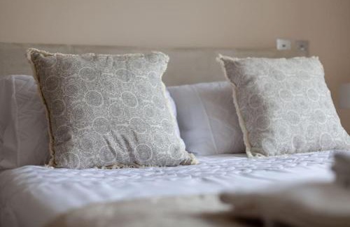 Redcliffe Apartment | Spacious Modern One Bedroom Flat in Chelsea