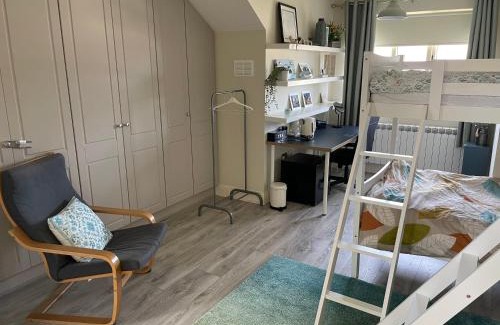 Beaumont House | Spacious, modern room for families in a shared family home