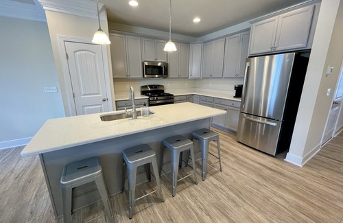 Sawgrass South House | Spacious, Modern Beach House