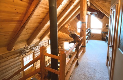 Star Valley Ranch Cabin | Spacious Mountain retreat with scenic valley views!