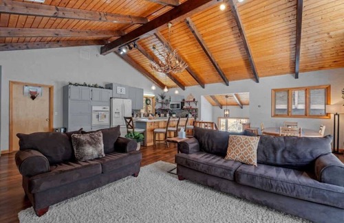 Jackson Ski Chalet | Spacious Mountain Chalet: Game Room & Pet-Friendly