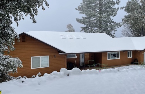 Twain Harte House | Spacious Mountain Getaway !