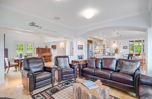 Driggs House | Spacious mtn-view home with fireplace, grill, large deck, jetted tub, streaming