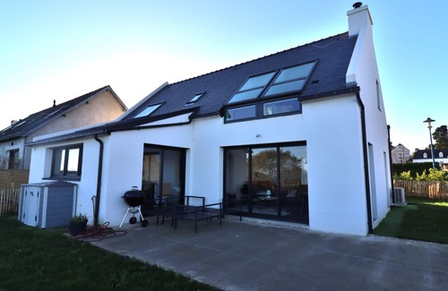 Groix House | Spacious new house in Groix, near the village