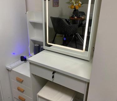 Tamworth House | Spacious new room Double bed Convenient location