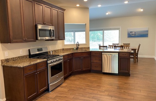 Almo House | Spacious newly finished private home - short walk to KY Lake - 4 kayaks