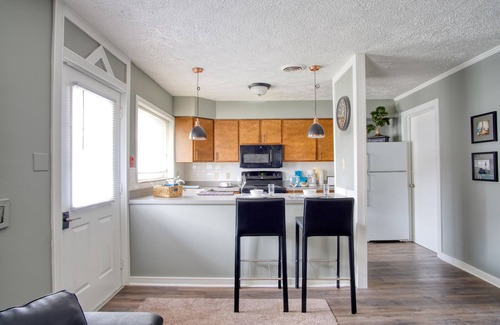 Mapleton/Fall Creek Apartment | Spacious Newly Renovated 2Bd, Great Location!
