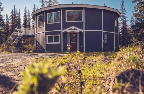Kalifornsky House | Spacious, newly renovated home in the forest; close to world famous fishing.