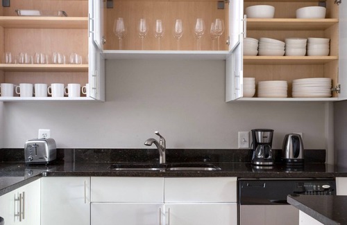 Truxton Circle House | Spacious NoMa 4BR w/ W/D & Backyard, nr Shops & Dining, by Blueground