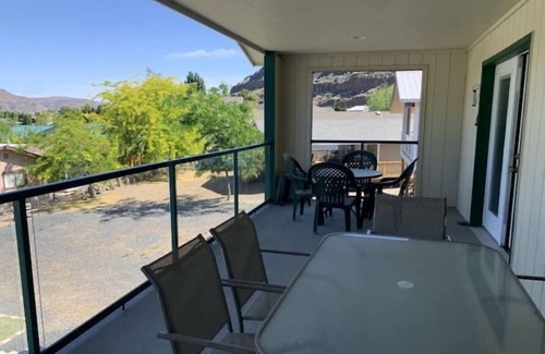 Sunland Estates House | Spacious Oasisnn