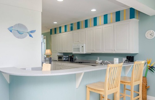 Shell Island House | Spacious Oceanfront Home w Private Beach Access