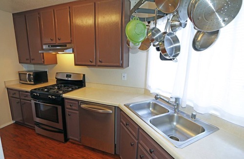 Imperial Beach Condo | Spacious ocean View Penthouse sleeps 8-10 w/large ocean facing deck!