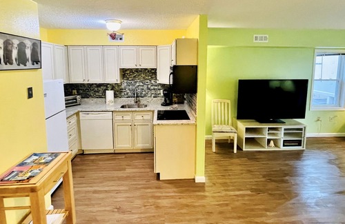North Ocean City Condo | Spacious Ocean View Condo