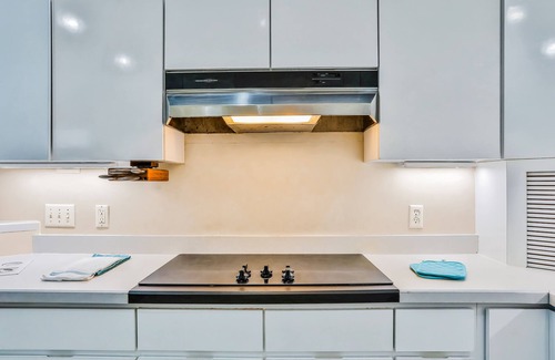 Cocoa Beach House | Spacious oceanfront home with private sauna & lovely sun room - great location
