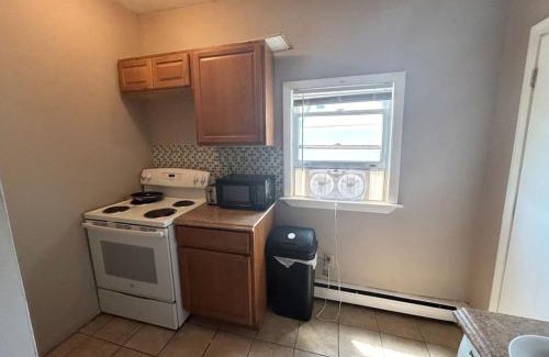 Providence Apartment | Spacious one bedroom near Miriam Hospital, Whole Foods, Brown University22R