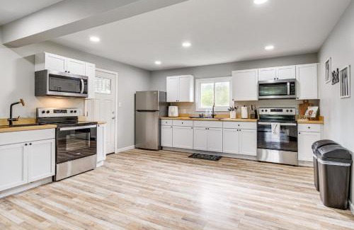 Oswego House | Spacious Oswego Home 6 Mi to Fort Ontario!