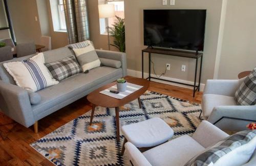 Pendleton House | Spacious Parkside Suites with Private Roof Deck