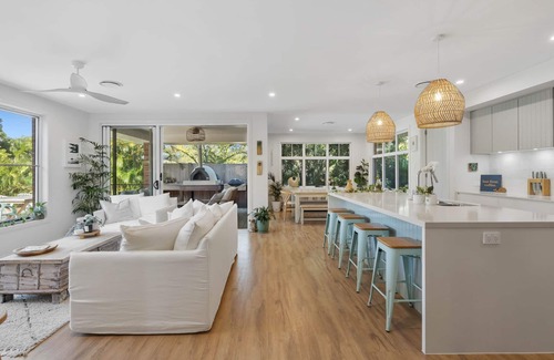 Marcus Beach House | Spacious & Peaceful Family Home -11 Gossamer Court, Marcus Beach