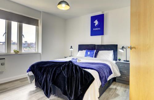 Sheffield Apartment | Spacious - PENTHOUSE 2 Bed Apartment with secure allocated parking