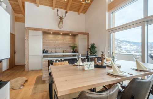 Sankt Lorenzen ob Murau Apartment | Spacious penthouse near ski lift and piste