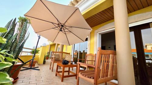 Praia Apartment | Spacious Penthouse with BBQ and Views