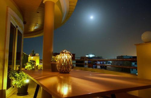 Praia Apartment | Spacious Penthouse with BBQ and Views