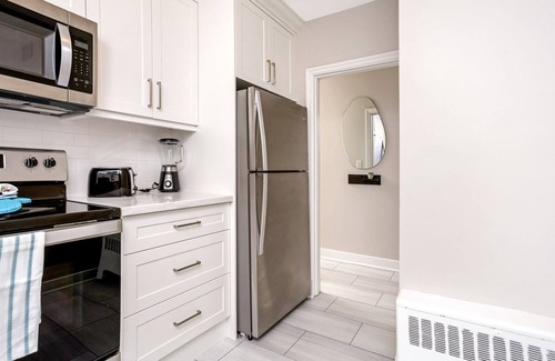 Hamilton Apartment | Spacious Pet-friendly 1BR Suite—Corktown, Hamilton