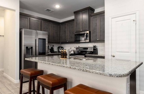 Fort Worth House | Spacious Pet Friendly - 7 Miles to Eagle Mountain Lake