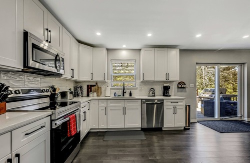Long Pond House | Spacious Pocono house with private hot tub, deck, pool table - free wifi