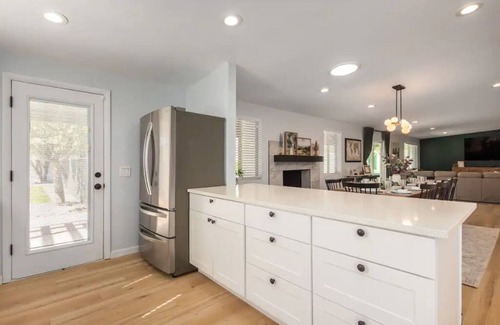 Oracle Heights Estates House | Spacious Pomona Oasis with Pool Spa Pickleball Putting Green and Game Room