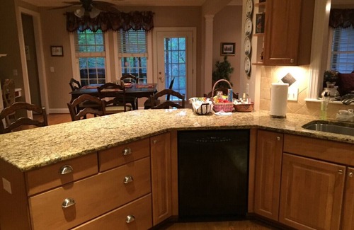 Trinity House | Spacious & Pristine 5 Bedroom 4 Bath Home on 5 Acres