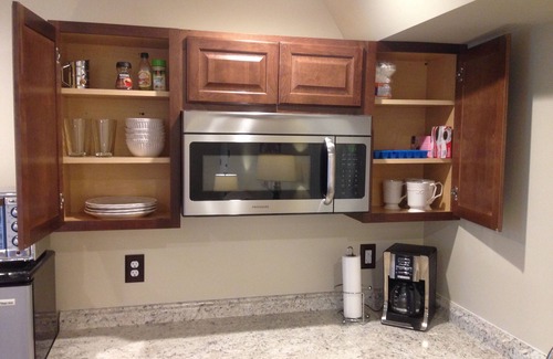 Forest Apartment | Spacious/Private Basement Studio