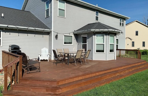 Neenah House | Spacious private home with quick access to EAA