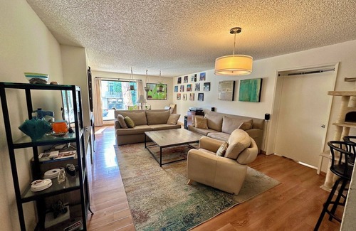 West Los Angeles Apartment | Spacious Private Room and Bath - Sublet 2/1, West LA