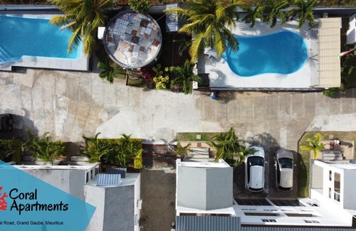 Grand Gaube Apartment | Spacious Private Rooms with Communal Kitchen