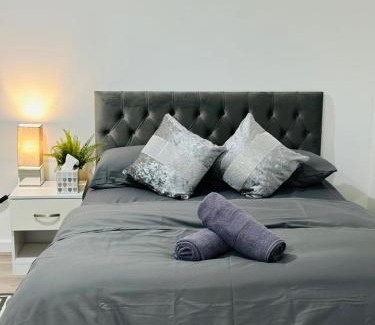 Whitechapel House | Spacious Private Rooms Near Central London